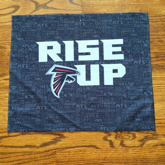 NWOT, Atlanta Falcons Rally Towel Rise Up, 17.5" x 15" - Picture 1 of 8